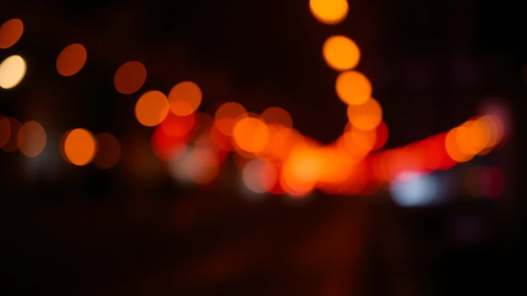 Messy glow to clean bokeh on dark, neon on dark